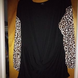 Really cute ladies size 1X top